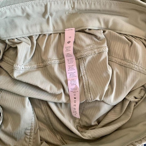 Green Lululemon Stretch High-Rise Jogger - Picture 4 of 6